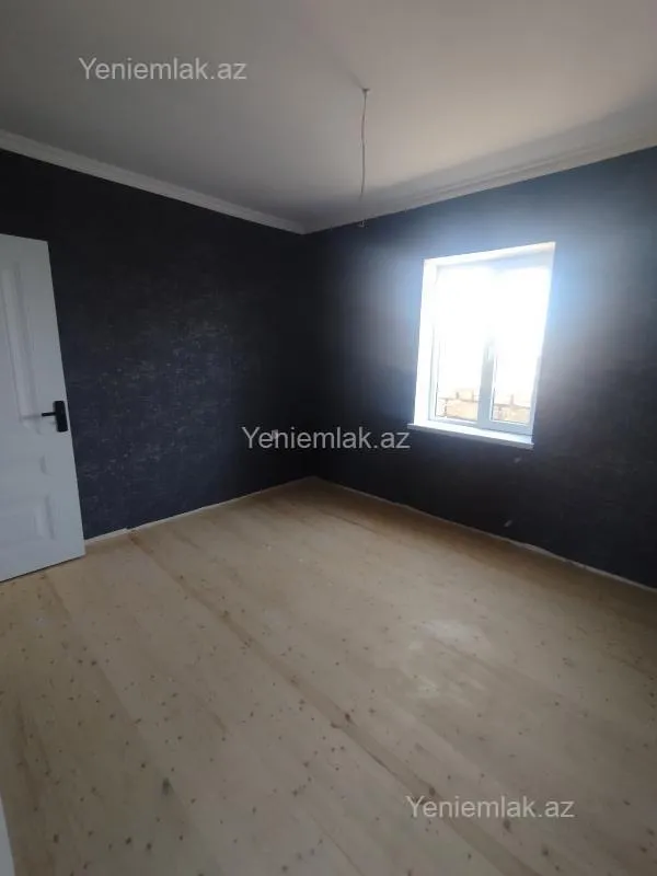 Satılır 4 otaqlı həyət evi 150 m²