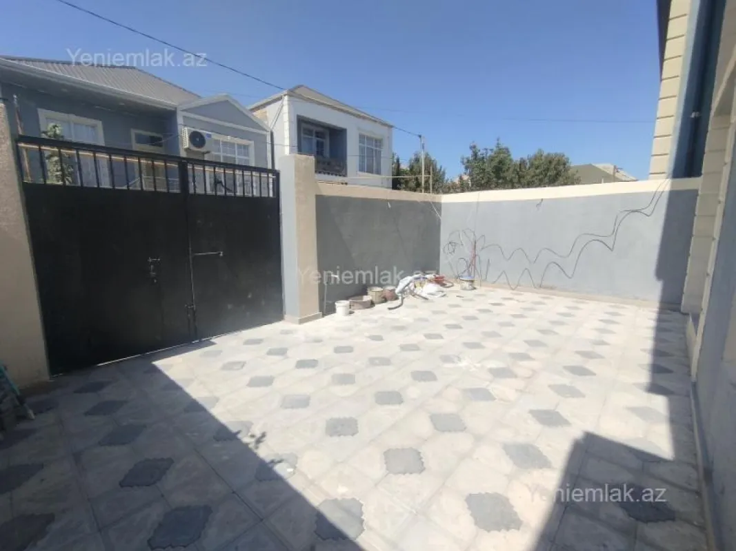 Satılır 4 otaqlı həyət evi 150 m²