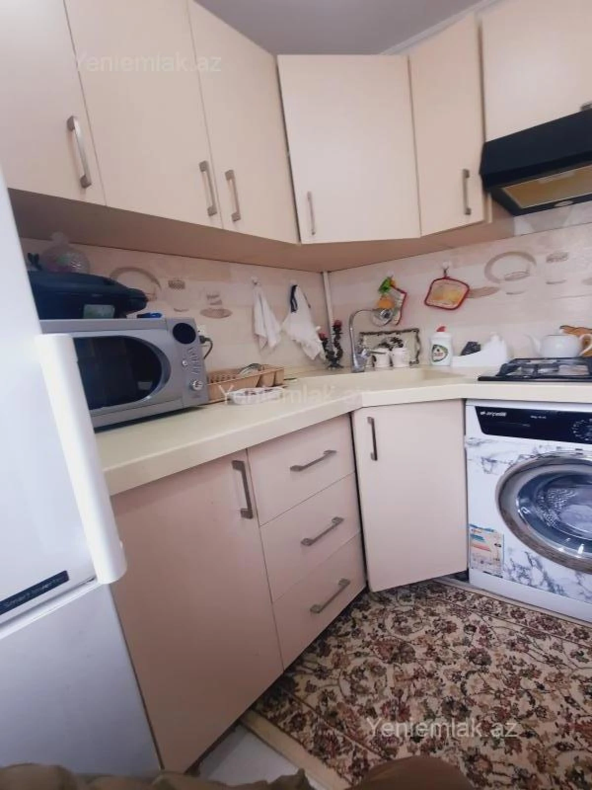 Satılır 1 otaqlı köhnə tikili 32 m²