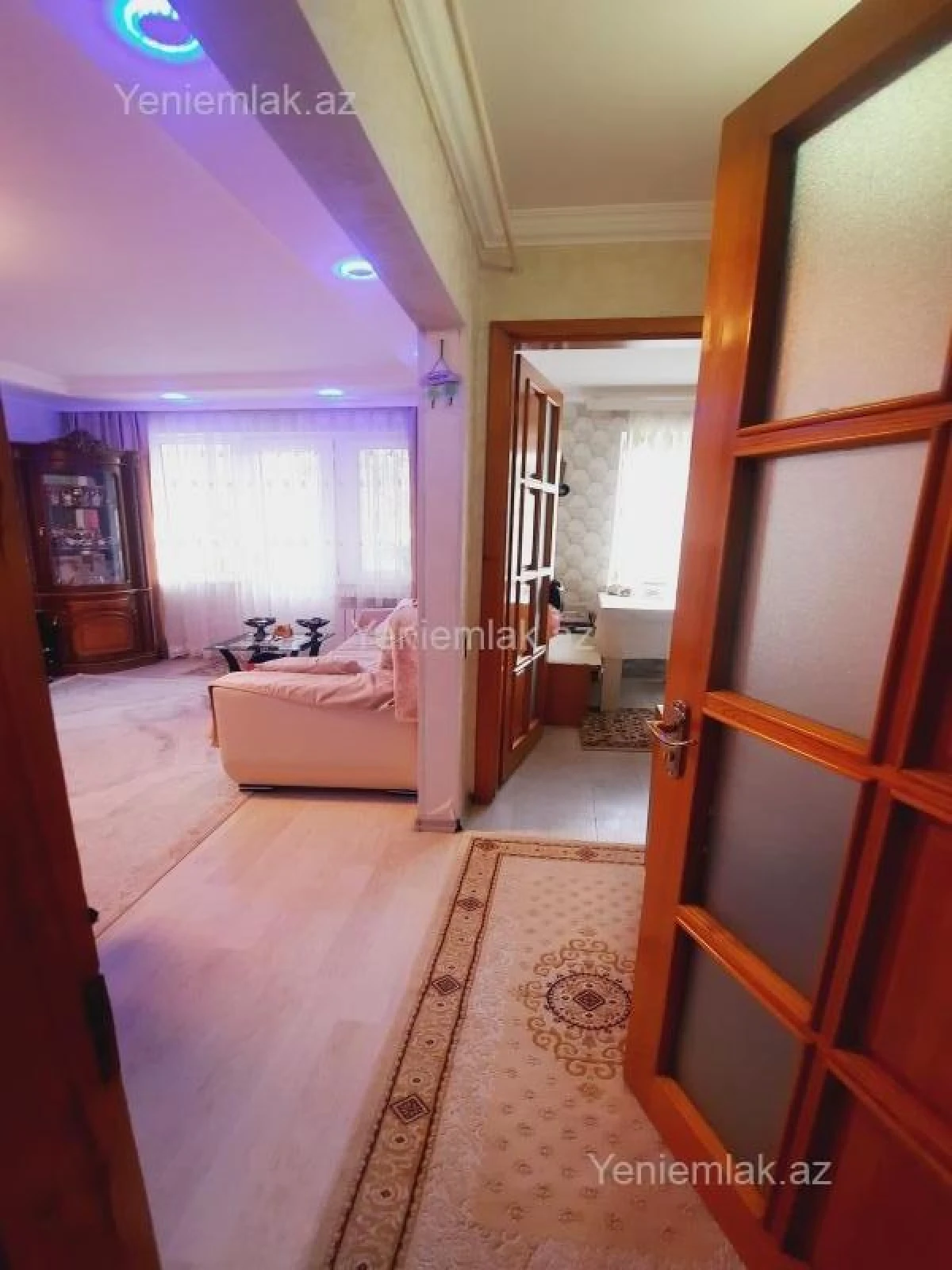 Satılır 1 otaqlı köhnə tikili 32 m²