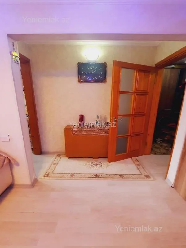 Satılır 1 otaqlı köhnə tikili 32 m²