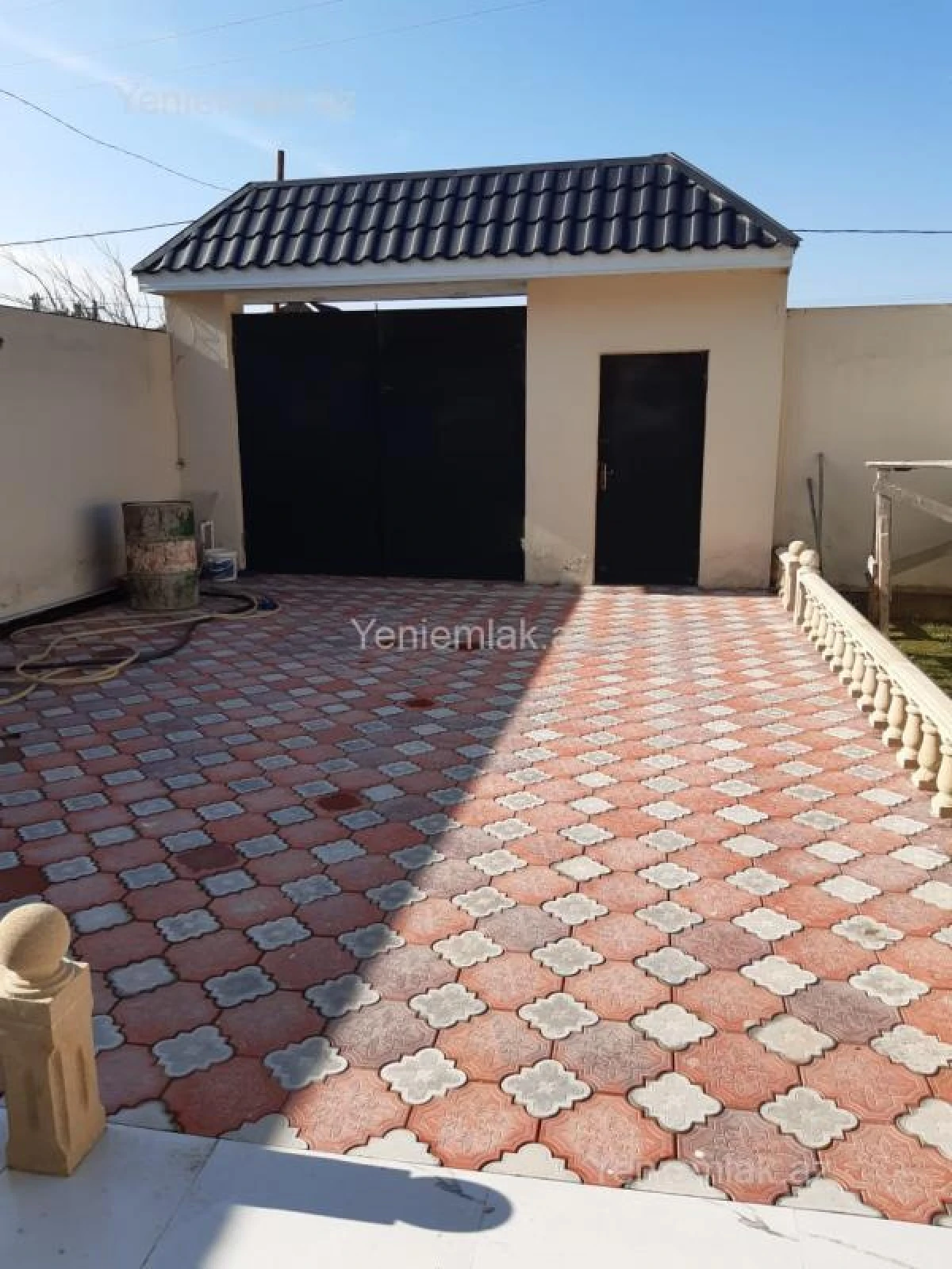 Satılır 4 otaqlı həyət evi 140 m²