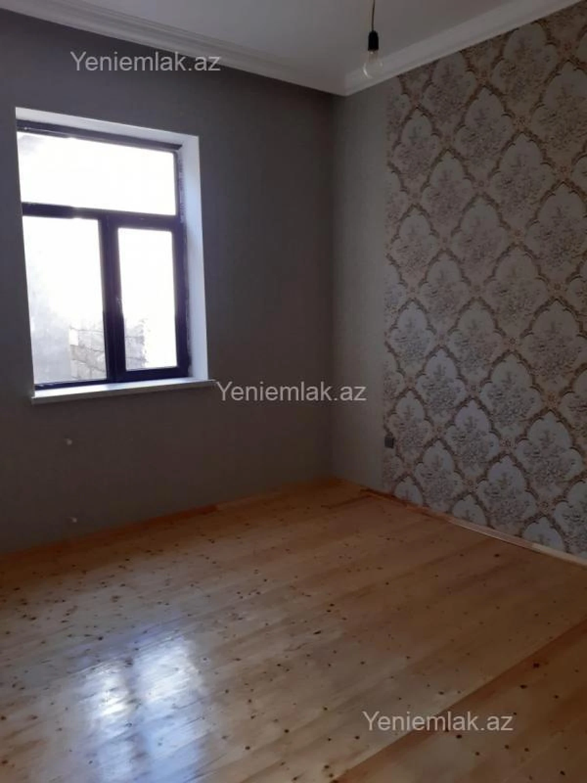 Satılır 4 otaqlı həyət evi 140 m²