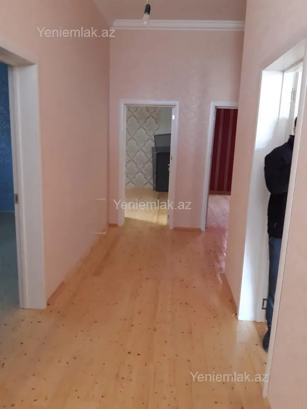 Satılır 4 otaqlı həyət evi 140 m²