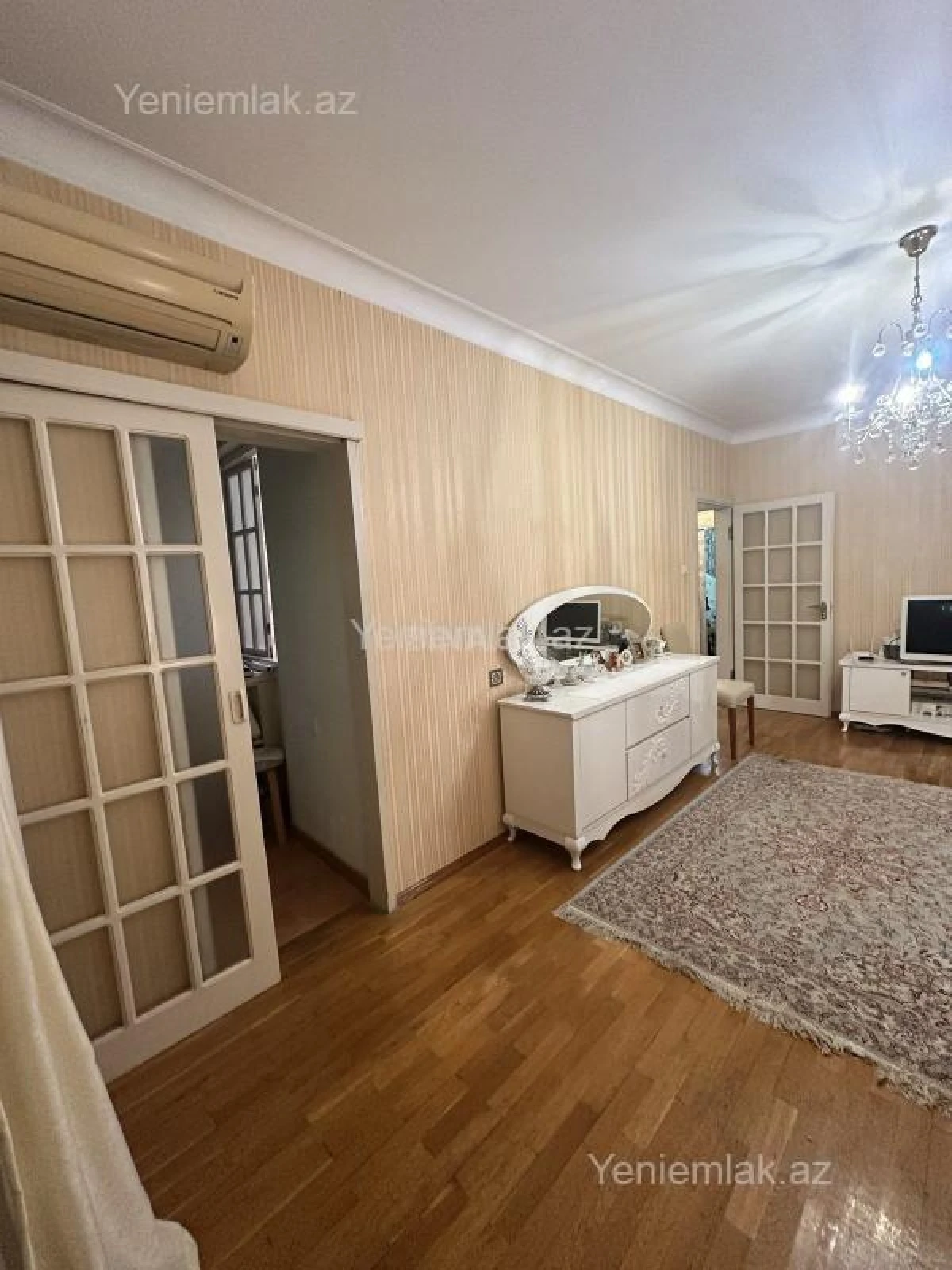 Satılır 3 otaqlı köhnə tikili 60 m²