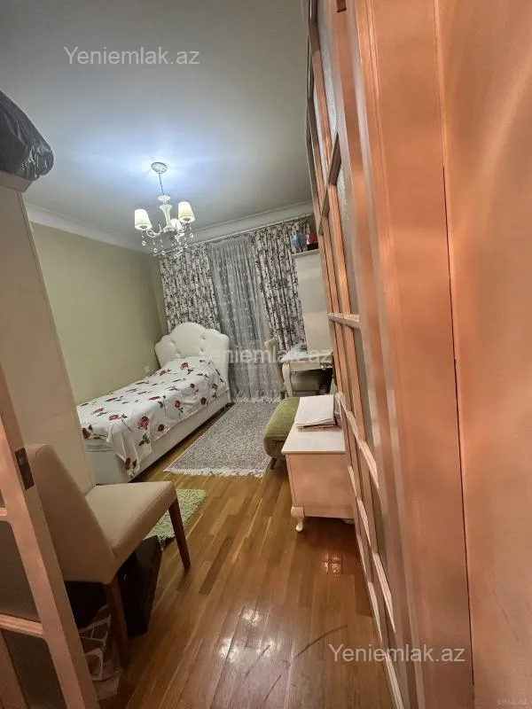 Satılır 3 otaqlı köhnə tikili 60 m²