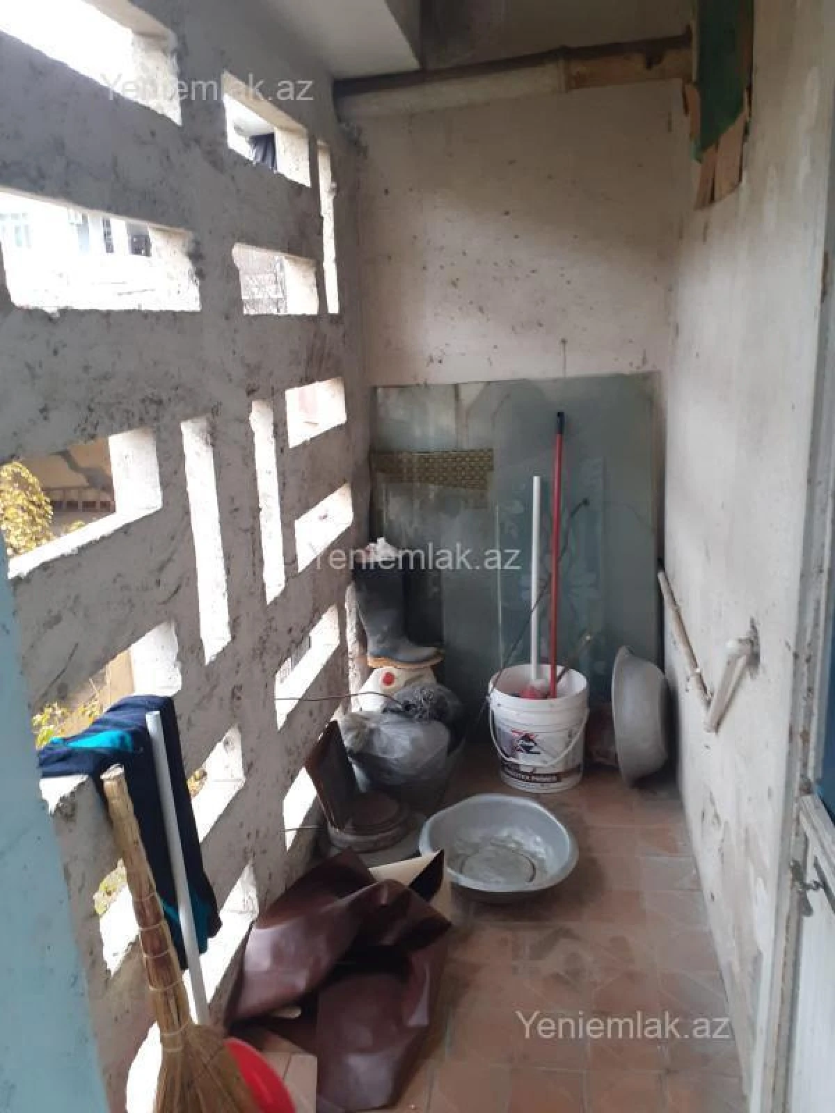 Satılır 5 otaqlı köhnə tikili 120 m²