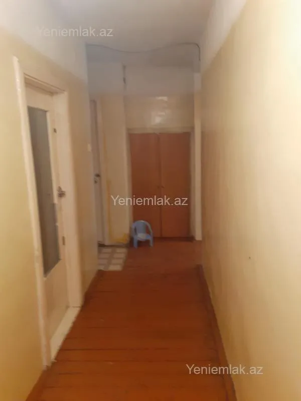 Satılır 5 otaqlı köhnə tikili 120 m²
