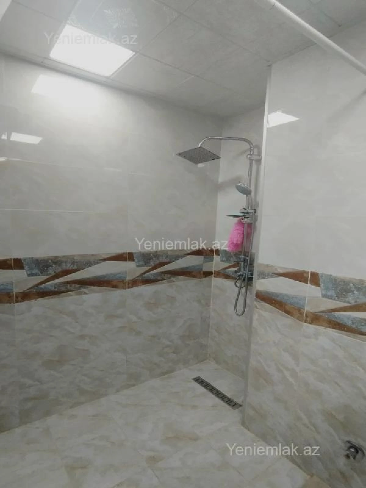 Satılır 3 otaqlı yeni tikili 110 m²