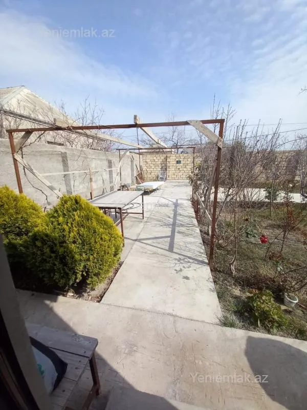Satılır 2 otaqlı həyət evi 50 m²