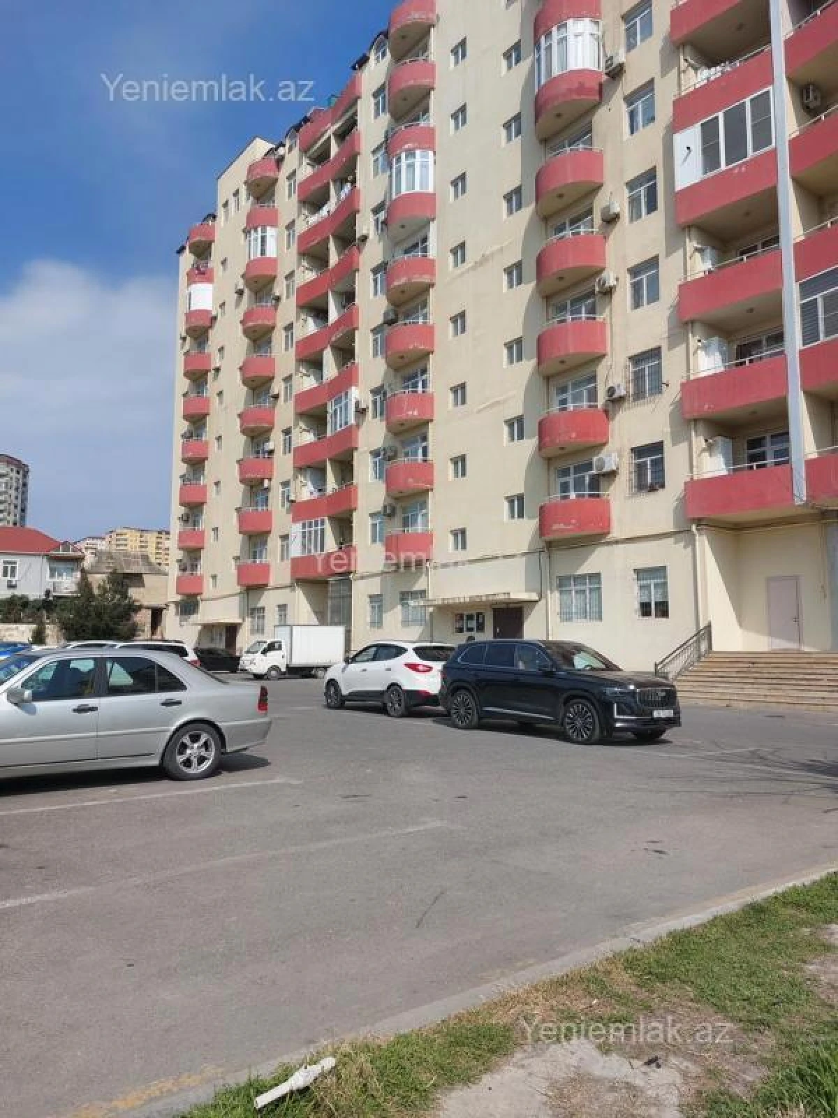Satılır 3 otaqlı yeni tikili 120 m²