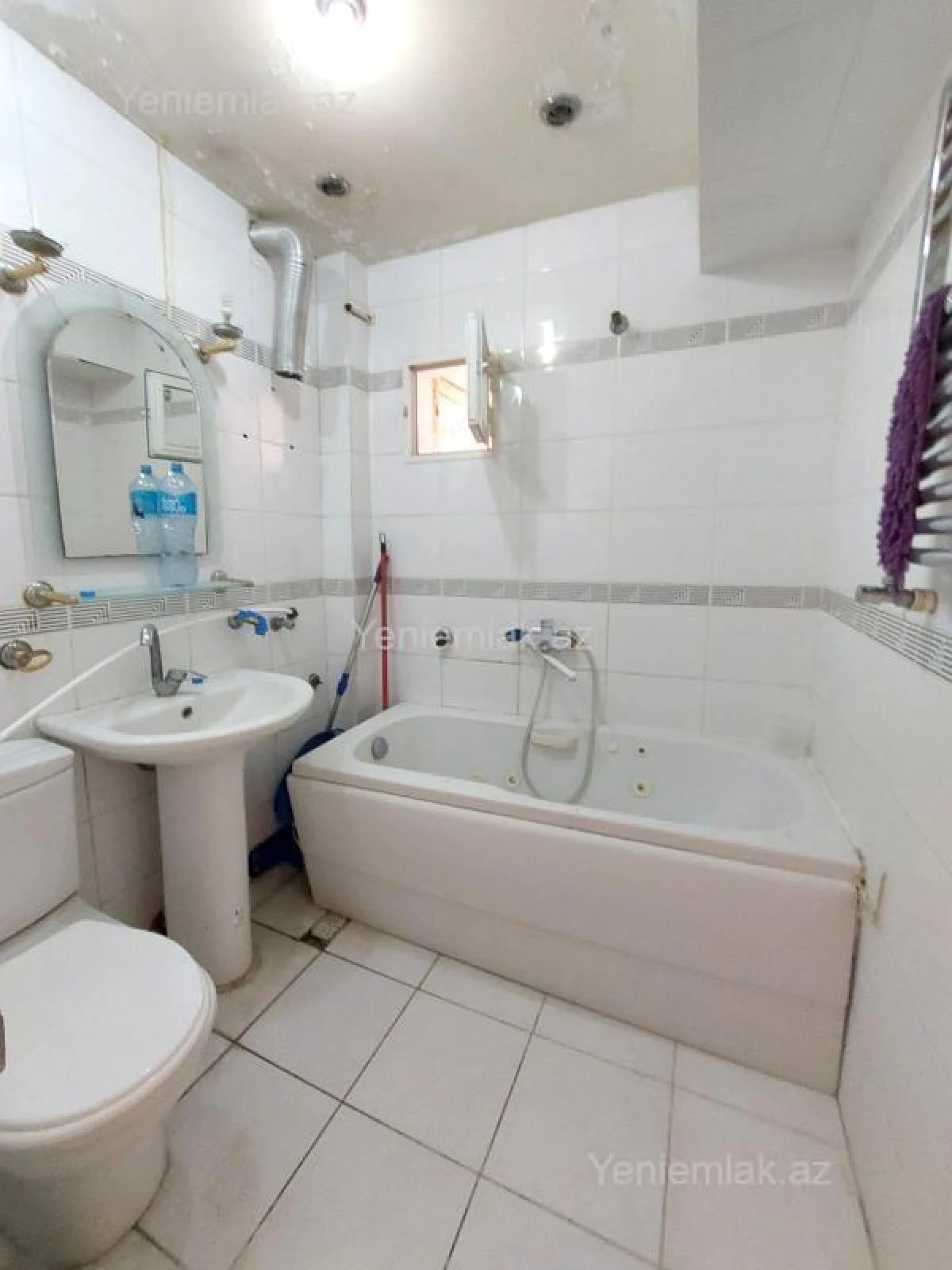 Satılır 2 otaqlı köhnə tikili 55 m²