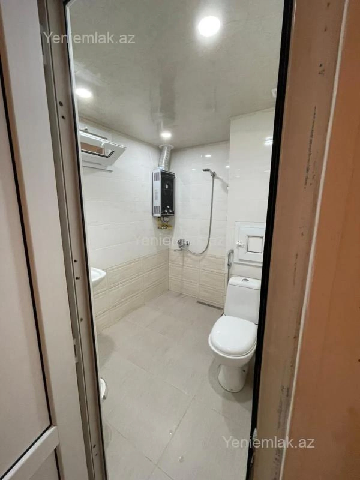 Satılır 1 otaqlı köhnə tikili 45 m²