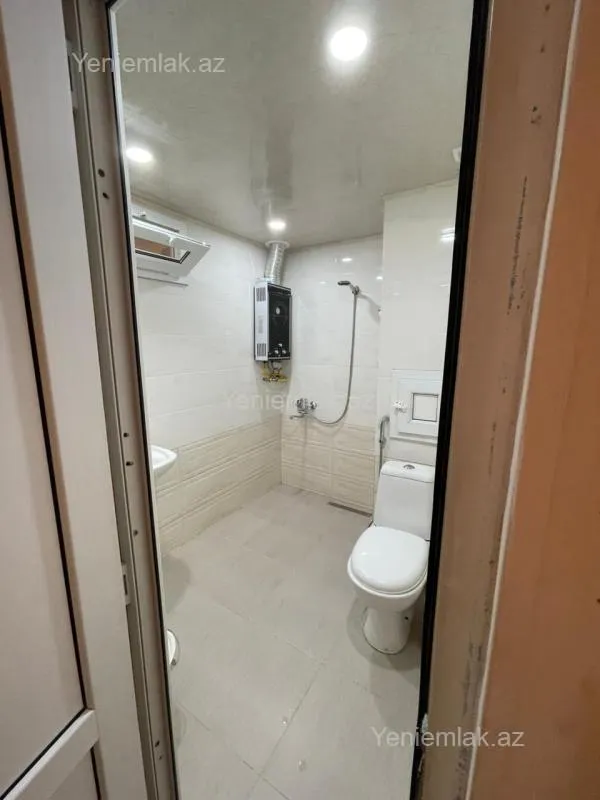 Satılır 1 otaqlı köhnə tikili 45 m²
