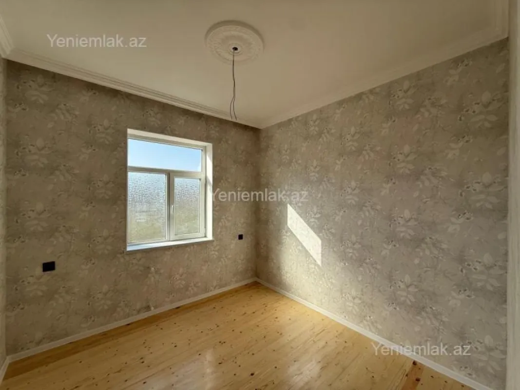 Satılır 3 otaqlı həyət evi 100 m²