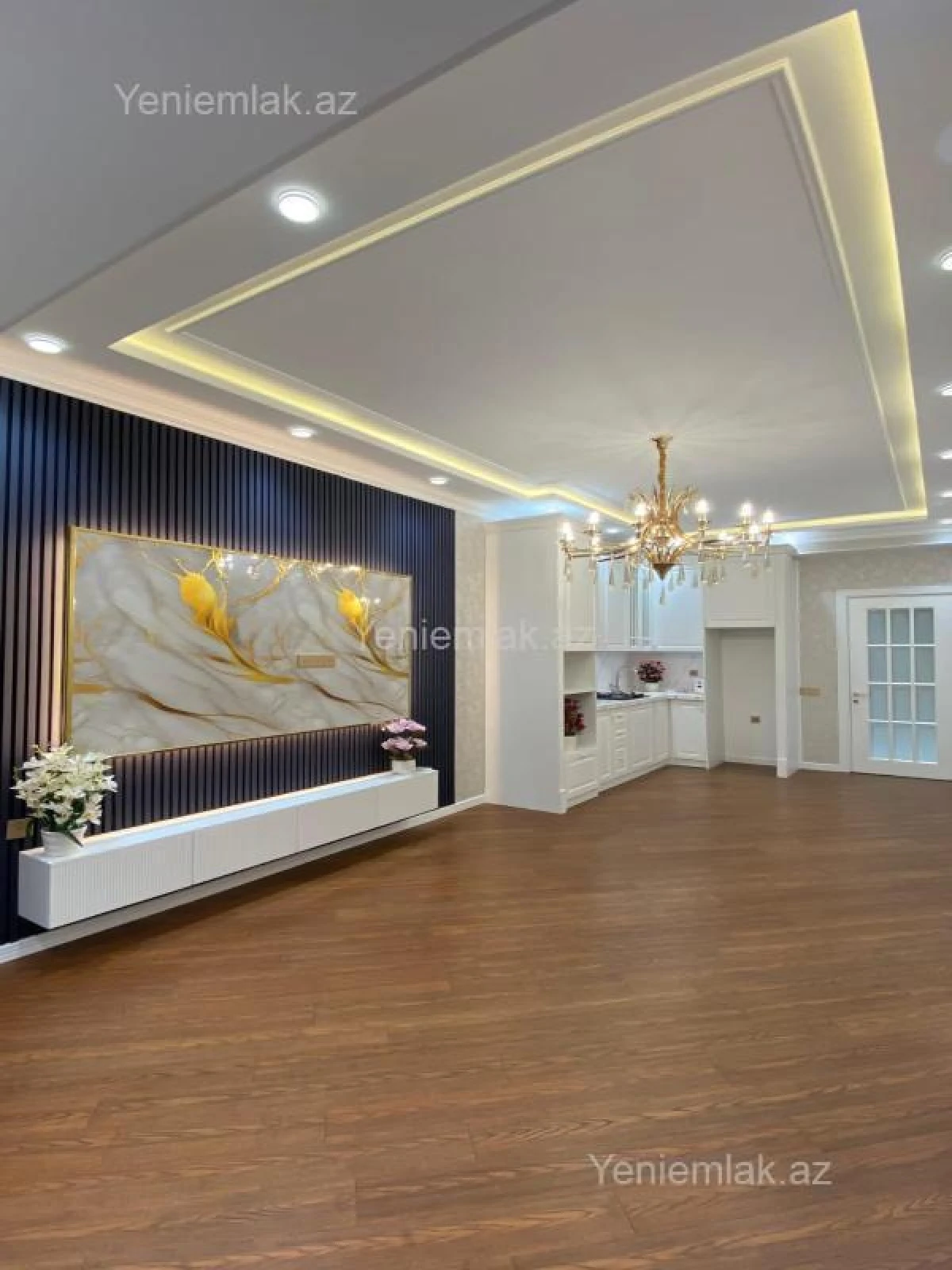 Satılır 3 otaqlı yeni tikili 110 m²