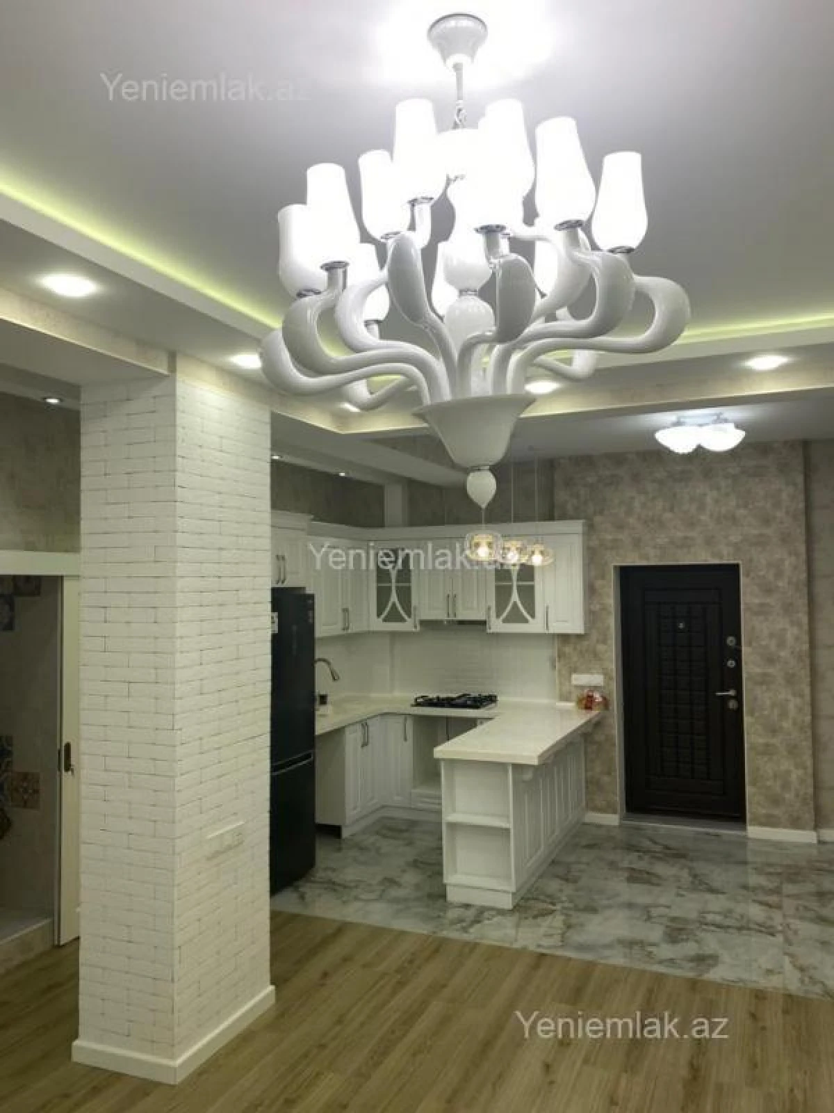 Satılır 4 otaqlı yeni tikili 94 m²
