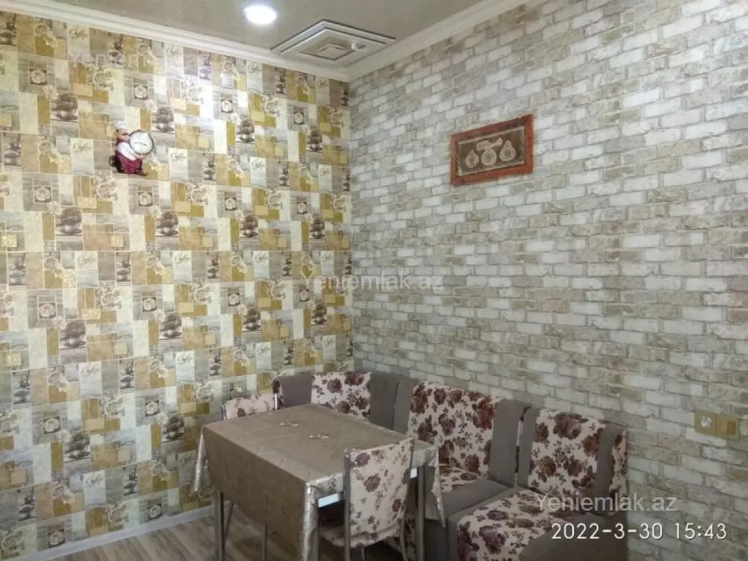 Satılır 5 otaqlı həyət evi 160 m²