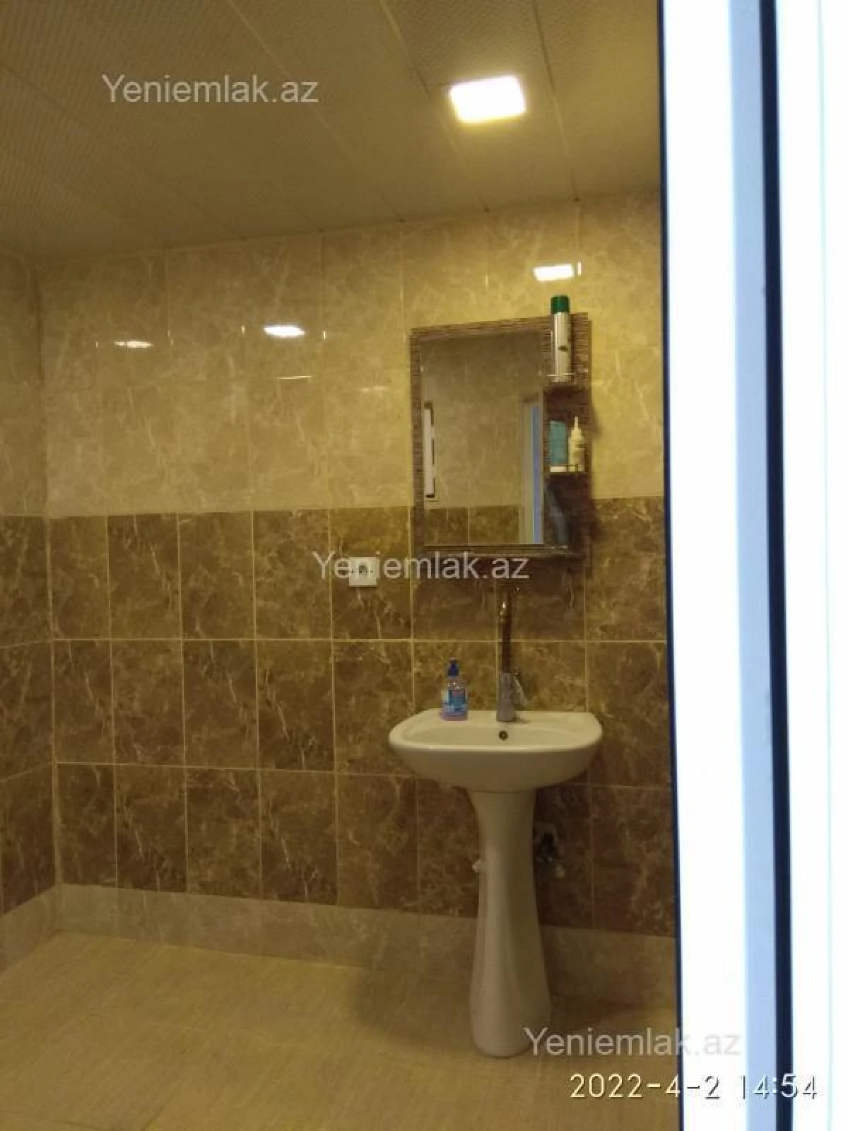 Satılır 5 otaqlı həyət evi 160 m²