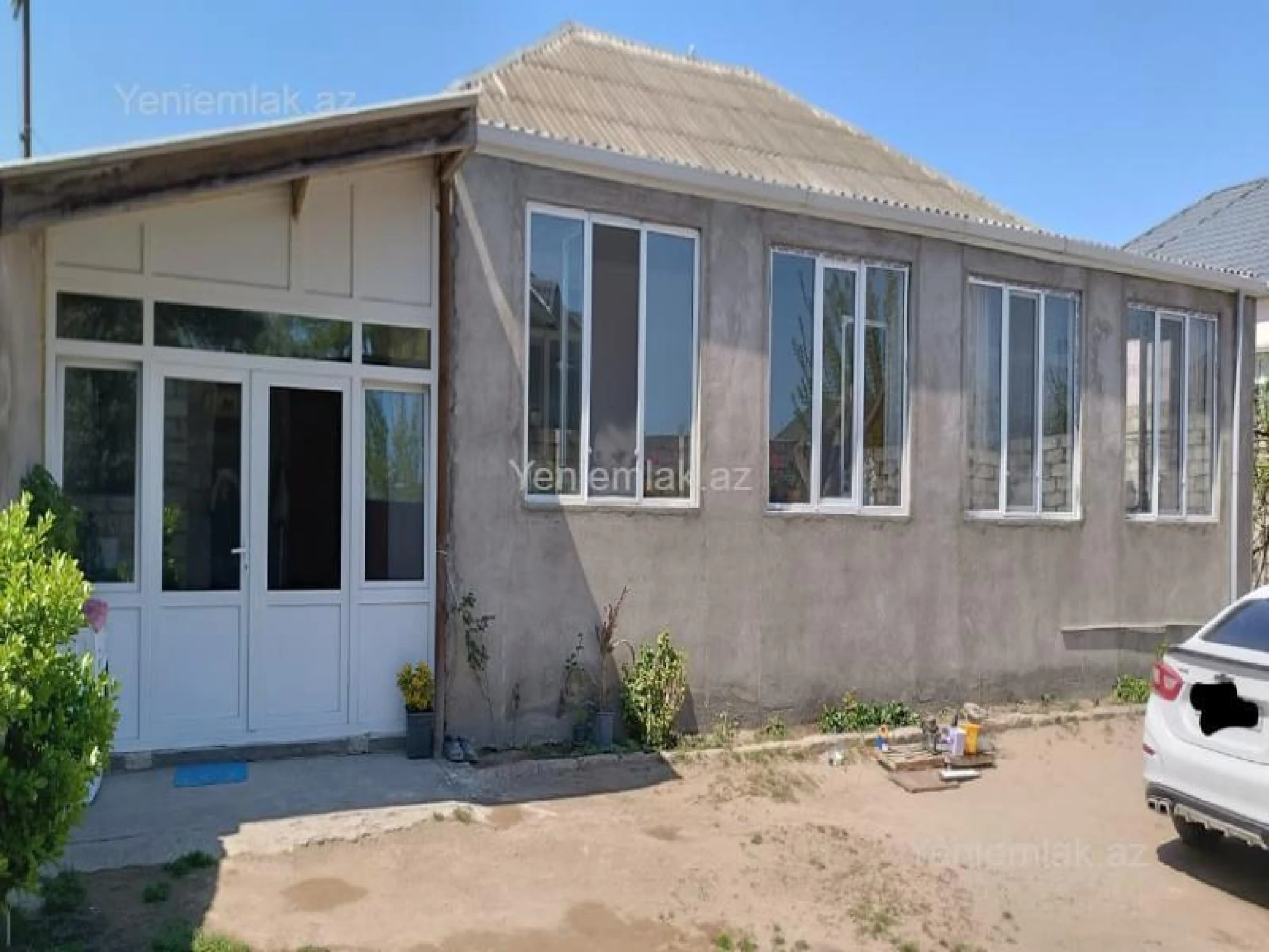 Satılır 5 otaqlı həyət evi 160 m²