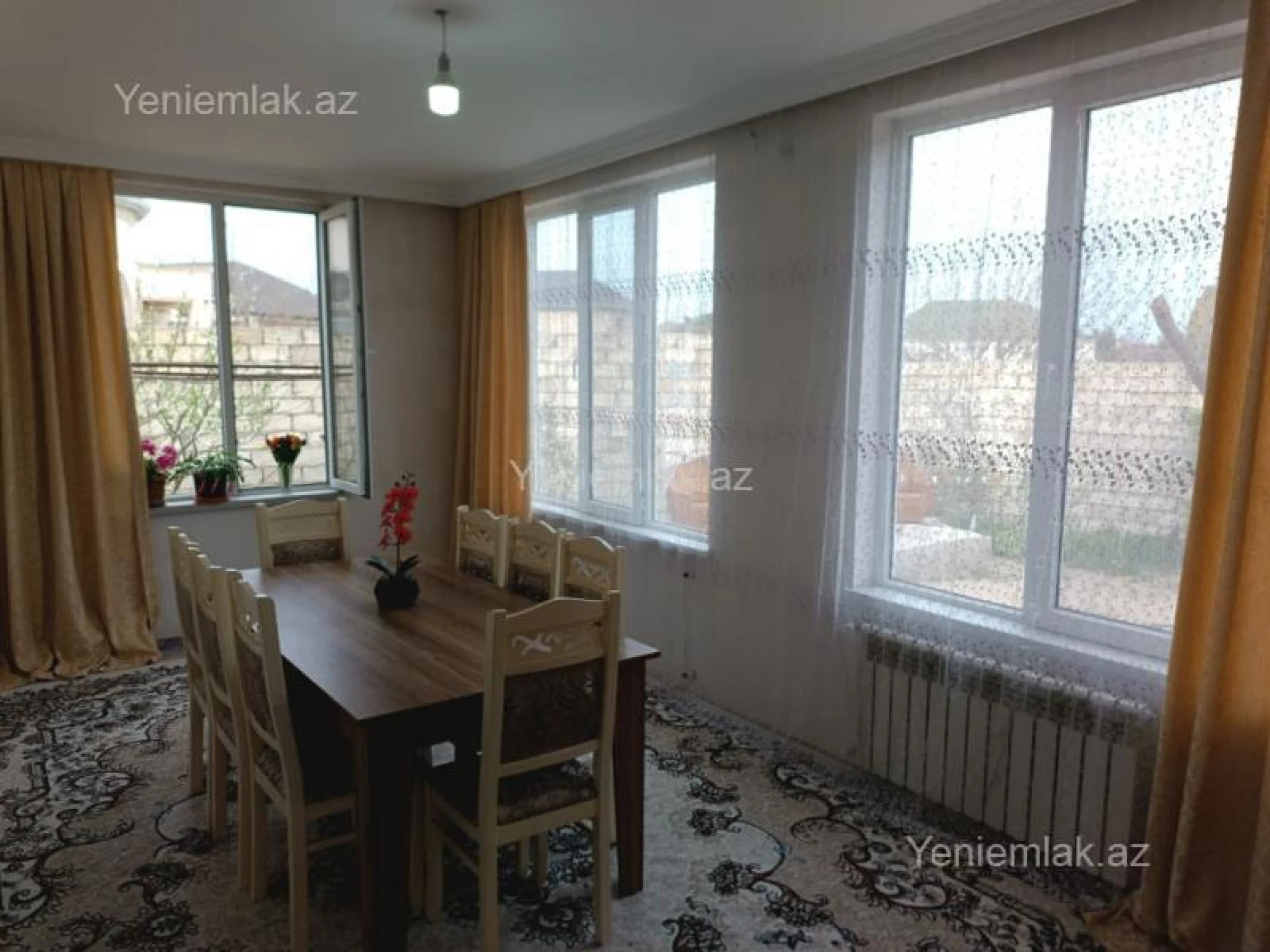 Satılır 5 otaqlı həyət evi 160 m²