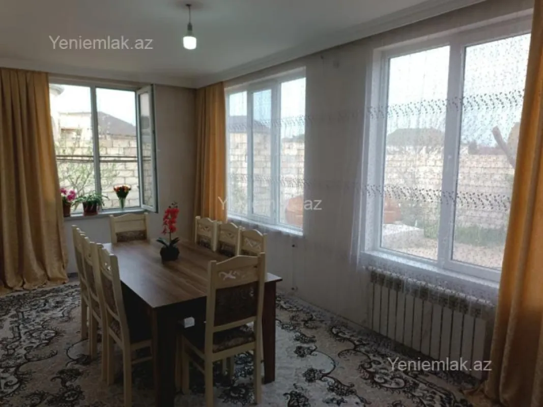 Satılır 5 otaqlı həyət evi 160 m²
