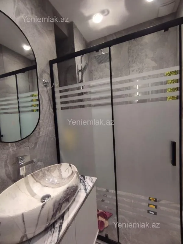 Satılır 2 otaqlı yeni tikili 80 m²