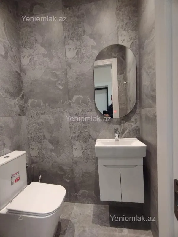 Satılır 2 otaqlı yeni tikili 80 m²