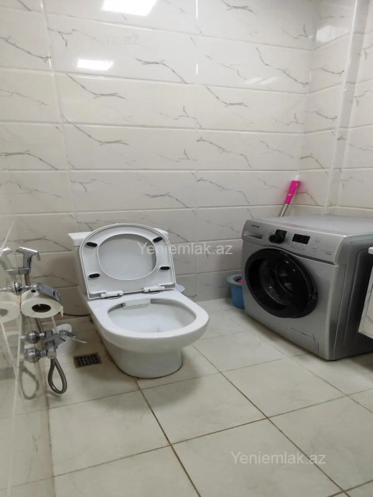 Satılır 2 otaqlı yeni tikili 72 m²