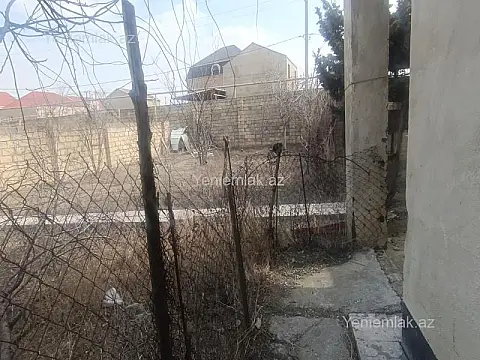 Satılır 9 otaqlı həyət evi 300 m²