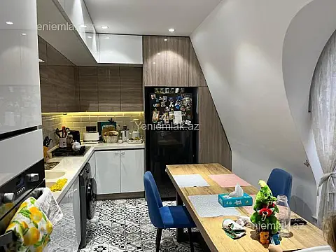 Satılır 4 otaqlı yeni tikili 140 m²