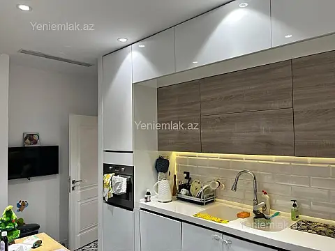 Satılır 4 otaqlı yeni tikili 140 m²