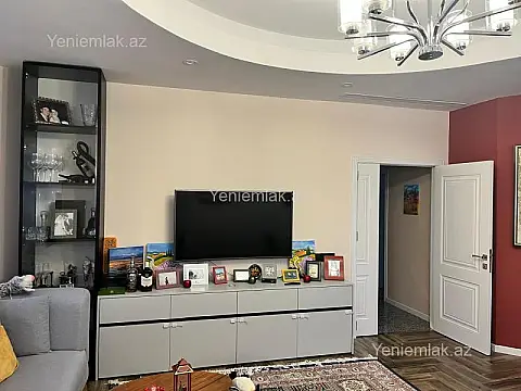Satılır 4 otaqlı yeni tikili 140 m²