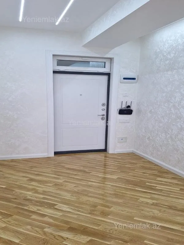 Satılır 3 otaqlı yeni tikili 100 m²