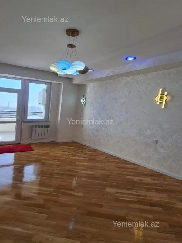 Satılır 3 otaqlı yeni tikili 100 m²