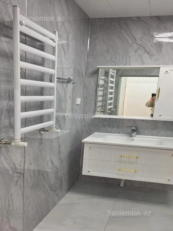 Satılır 3 otaqlı yeni tikili 100 m²