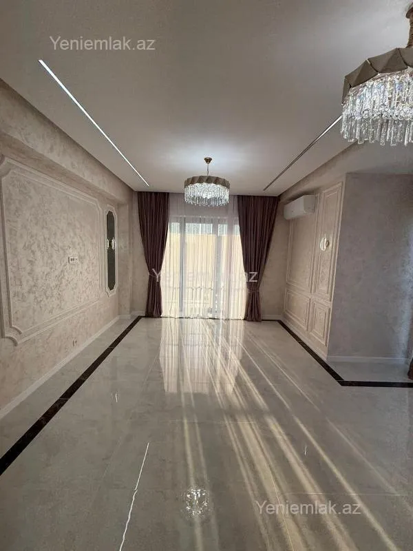 Satılır 3 otaqlı yeni tikili 125 m²