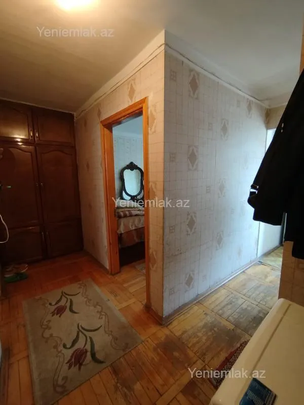 Satılır 2 otaqlı köhnə tikili 50 m²