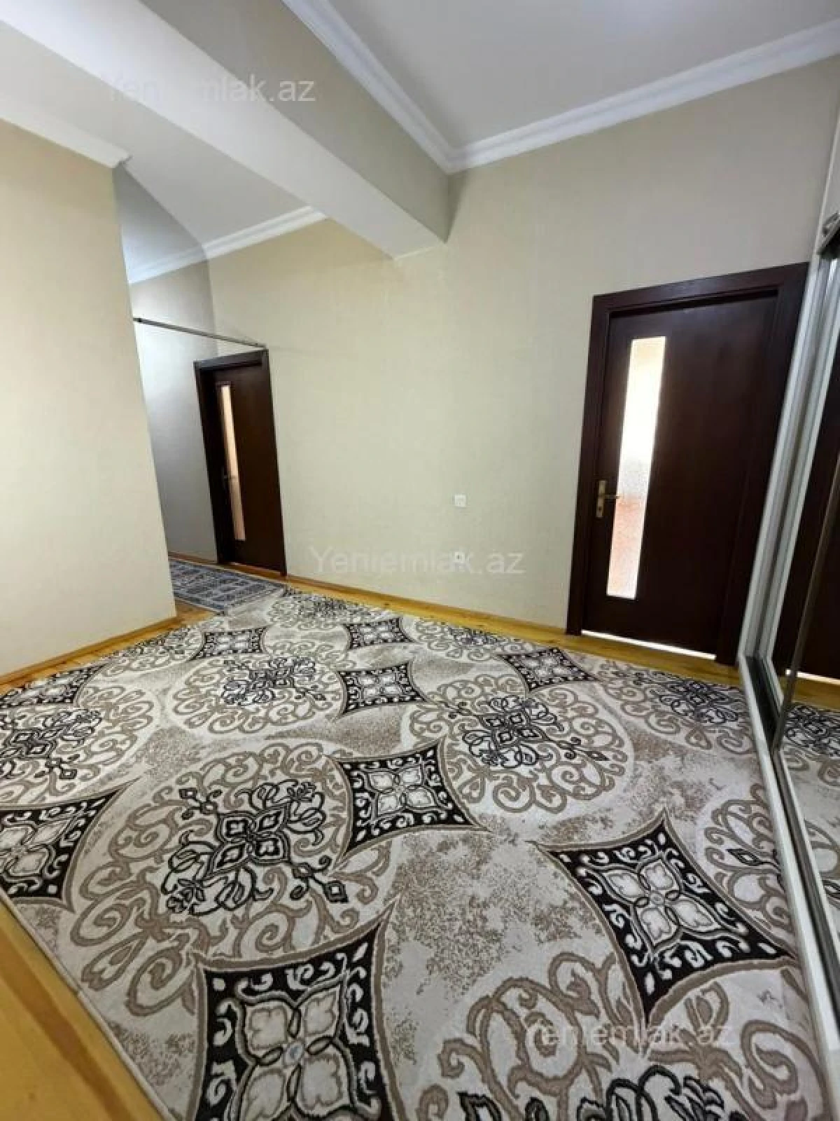 Satılır 3 otaqlı yeni tikili 120 m²