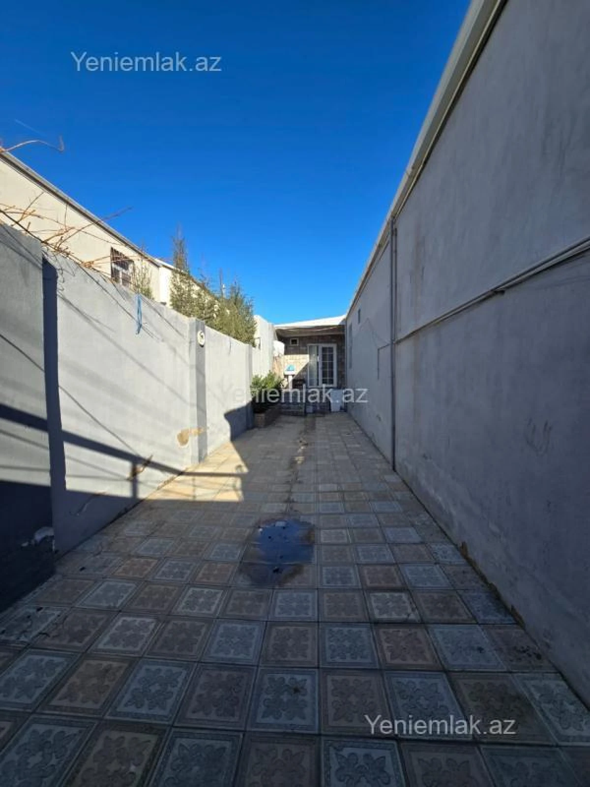 Satılır 4 otaqlı həyət evi 140 m²