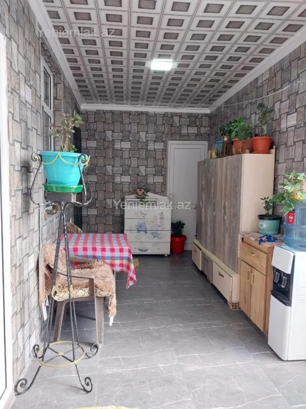 Satılır 4 otaqlı həyət evi 140 m²