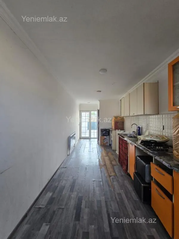 Satılır 4 otaqlı həyət evi 140 m²