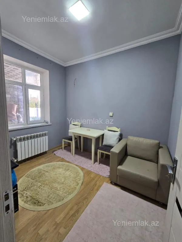 Satılır 4 otaqlı həyət evi 140 m²