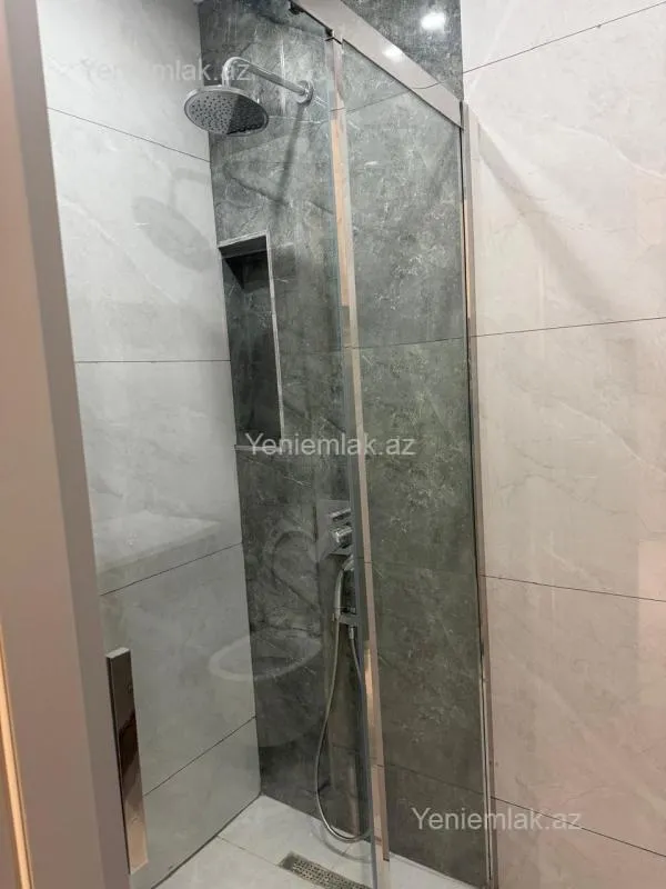 Satılır 2 otaqlı yeni tikili 95 m²