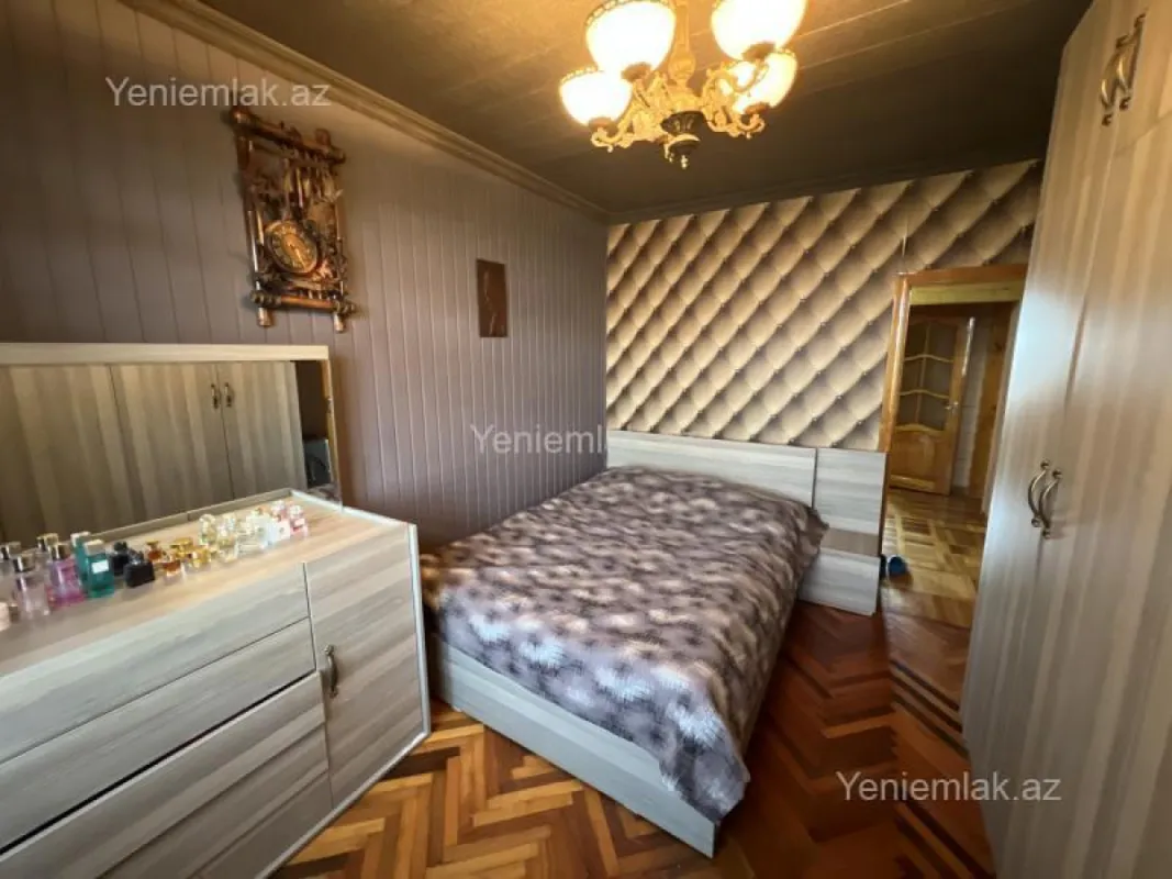 Satılır 3 otaqlı köhnə tikili 75 m²