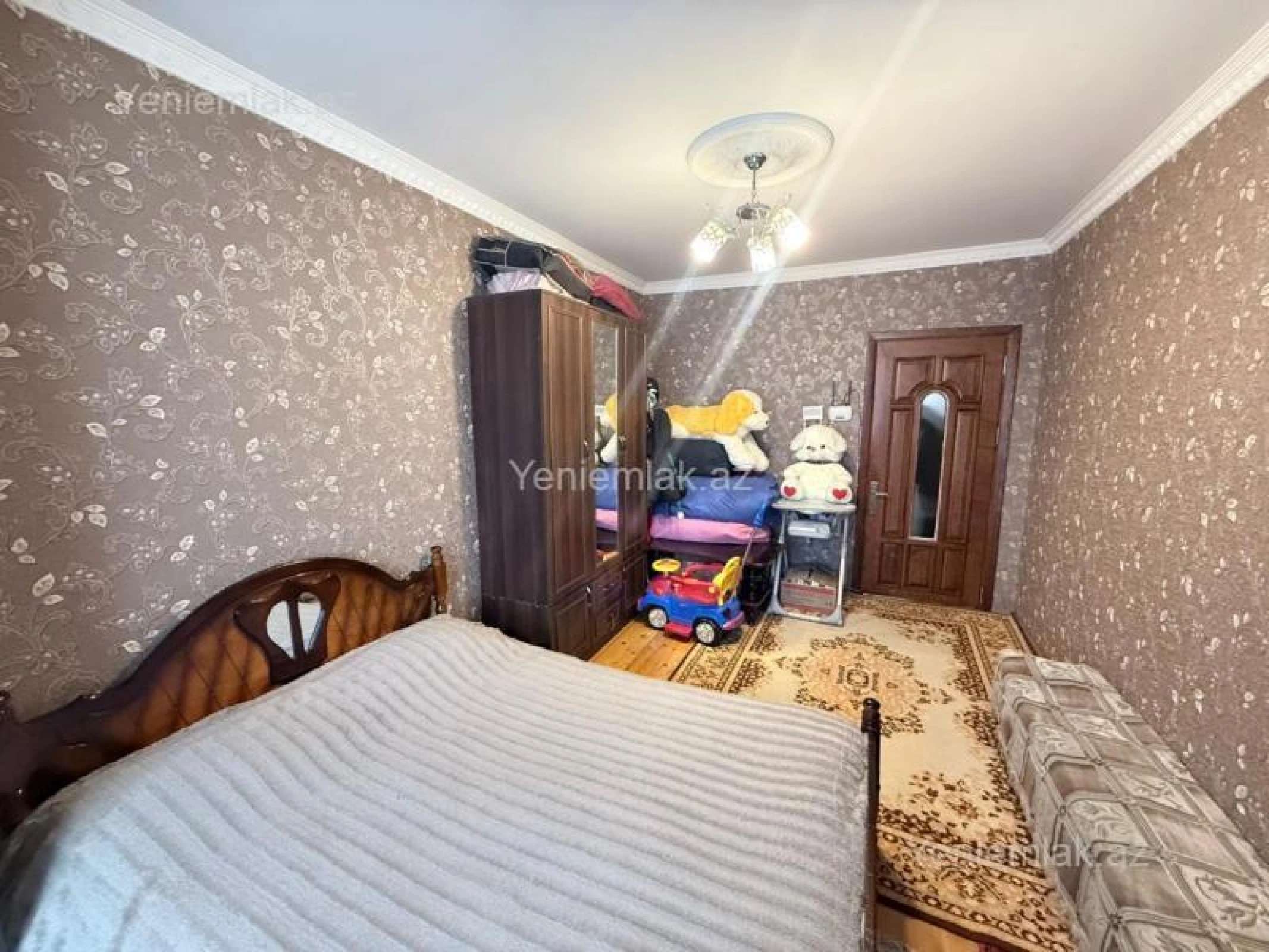 Satılır 3 otaqlı köhnə tikili 73 m²