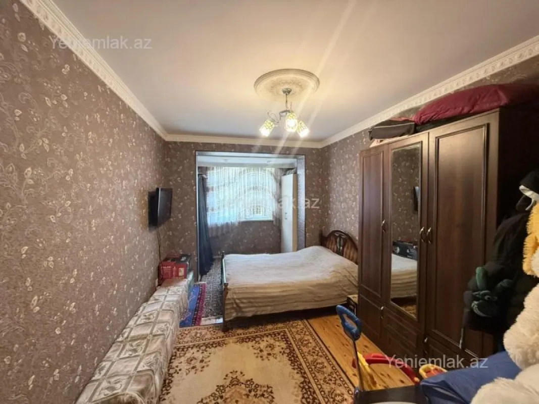 Satılır 3 otaqlı köhnə tikili 73 m²