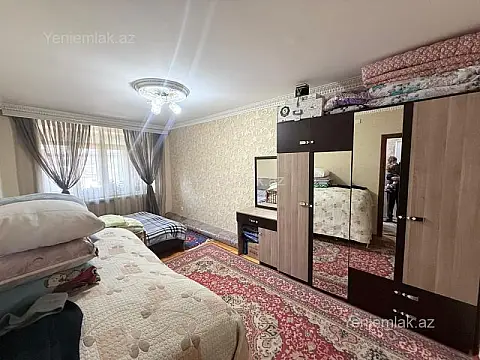 Satılır 3 otaqlı köhnə tikili 73 m²