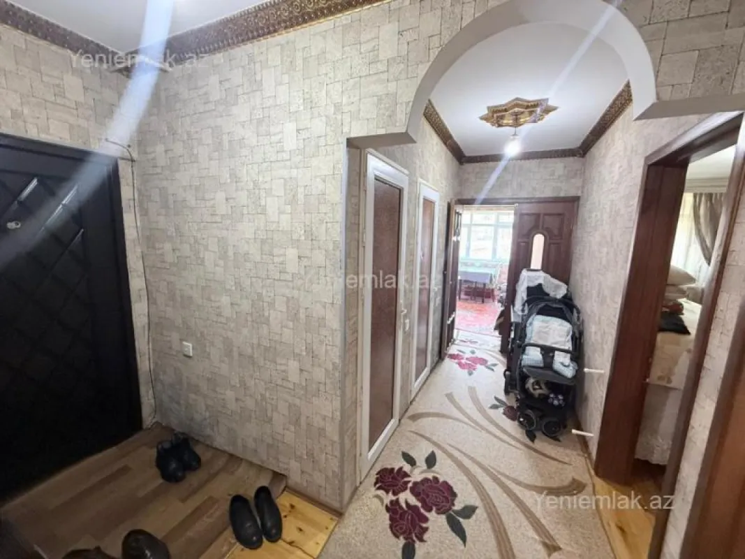 Satılır 3 otaqlı köhnə tikili 73 m²