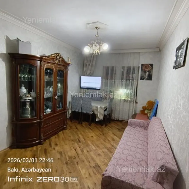 Satılır 2 otaqlı köhnə tikili 60 m²